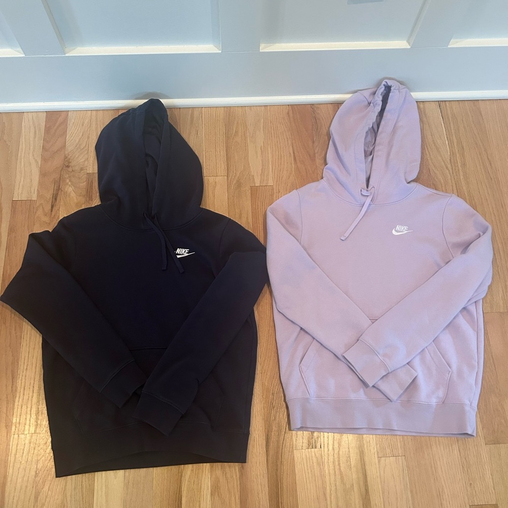 Nike Women's Navy and Lavender Hoodies (set of two)